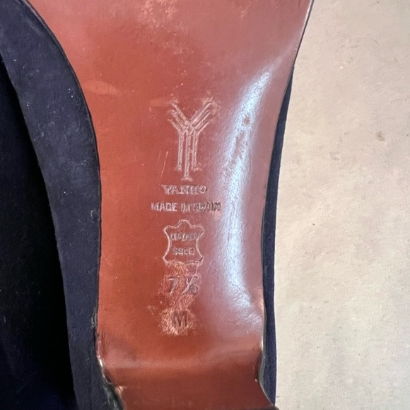 Yanko Navy Blue Suede Gold Buckle Made In Spain Block Heels Women’s 7.5 M - Picture 8 of 11